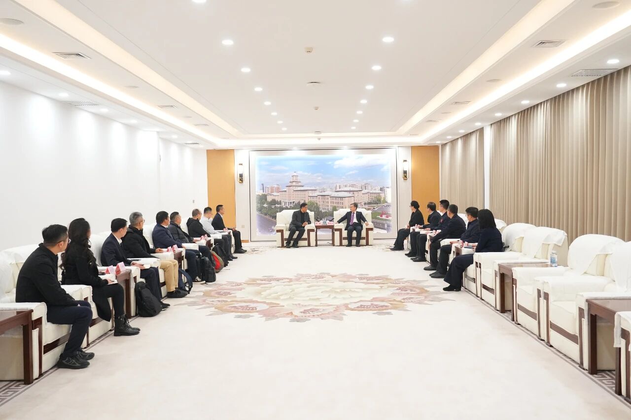 深高新投党委书记、董事长邵钢拜会哈工大校长韩杰才